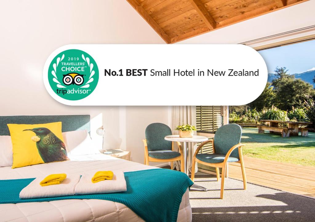 The Award winning Abel Tasman Lodge at Marahau near the Abel Tasman National Park. Image courtesy Booking.com. Click for more info on the Abel Tasman Lodge