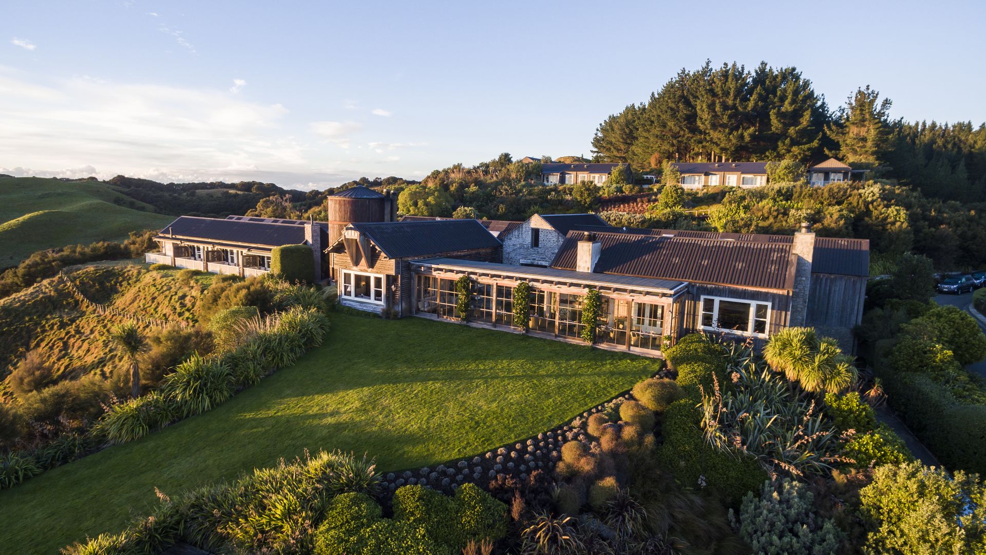 Cape Kidnappers Lodge - pic courtesy Robertson Lodges