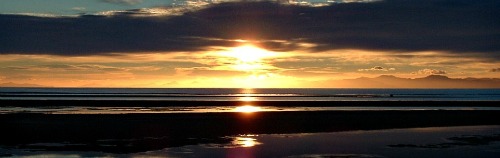 A perfect sunrise at Marahau in the Abel Tasman National Park near Nelson